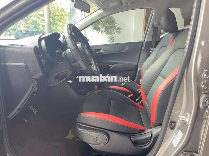 KIA Morning GT-Line 2020 Xám 28.000 km một chủ