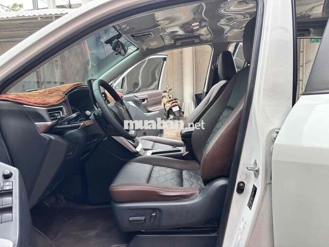 Bán Innova Cross 2.0V Trắng - Giá còn thương lượng