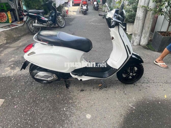 Piaggio Vespa Sprint Trắng