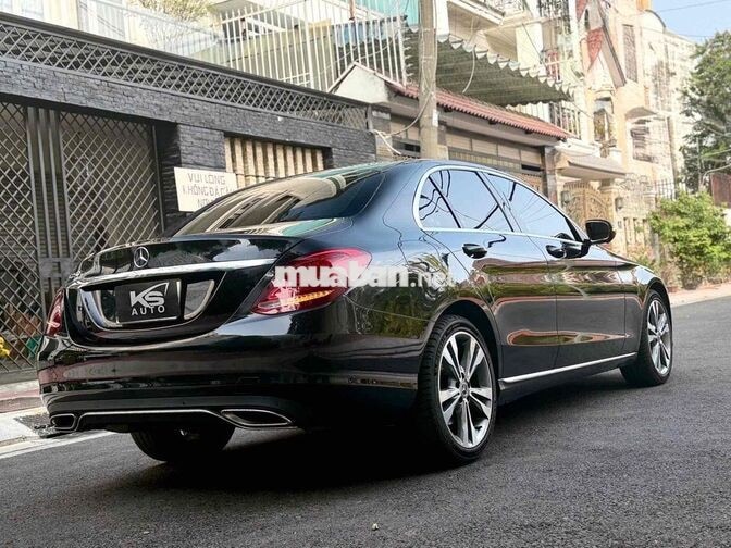 Mercedes C250 Exclusive 2018 Đen 58.000 km