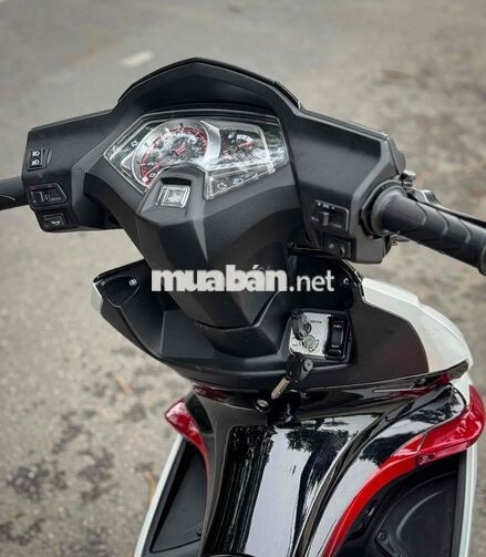 Airblade 110 Fi 2010 Trắng Đen Thái Lan