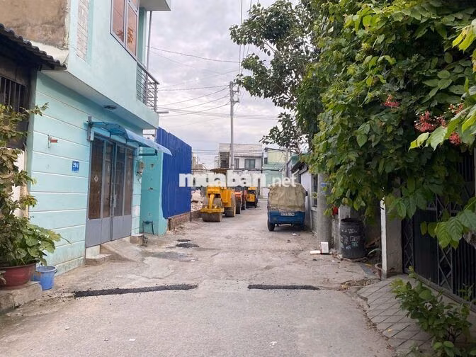 Bán đất hẻm xe hơi ngay chợ Hiệp Bình. Chỉ 4.8 tỷ/lô