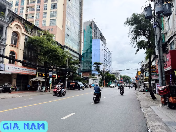 BÁN NHÀ MẶT TIỀN KINH DOANH : ĐƯỜNG NGUYỄN GIA TRÍ - P. 25 -BÌNH THẠNH