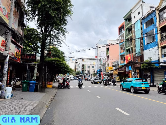BÁN NHÀ MẶT TIỀN KINH DOANH : ĐƯỜNG NGUYỄN GIA TRÍ - P. 25 -BÌNH THẠNH