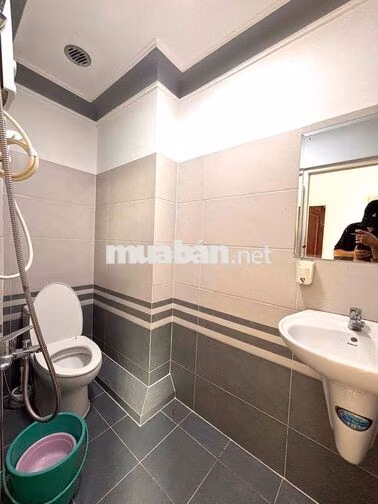 Cho Thuê Căn Hộ Full Ban Công Lớn - Nguyễn Đình Chiểu - Cao Thắng