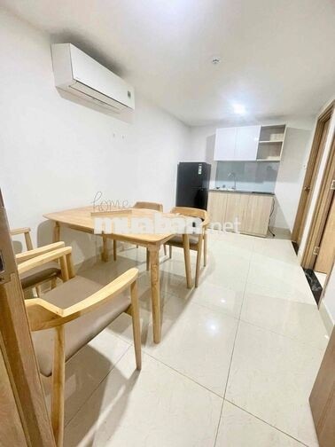 Căn Hộ 1 Phòng Ngủ - 25m2 - Full Nội Thất - Thang Máy- Khu Sân Bay