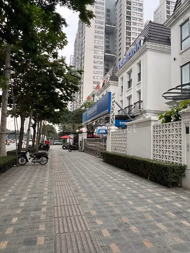 Bán shophouse Embassy Garden mặt đường Hoàng Minh Thảo