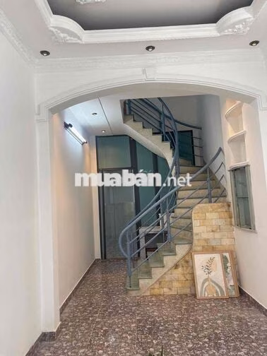 mặt bằng kinh doanh giá rẻ Nguyễn Thượng Hiền