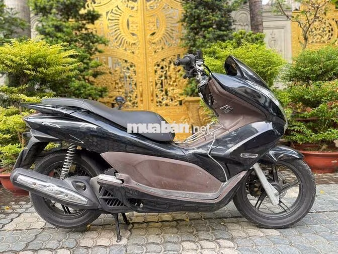 Bán xe PCX đời 2010 BSTP ( viết giấy cửa hàng)