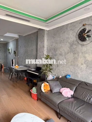 Nhà 3,2x11,6m, 4 tầng, MT Nguyễn Thị Tần, P.2, Q.8