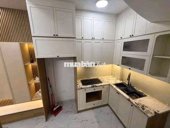 🔥 CHO THUÊ NHÀ 5 TẦNG NGÔ GIA TỰ – 3PN–GIÁ 10TR–ĐẸP XINH, Ở CỰC THÍCH