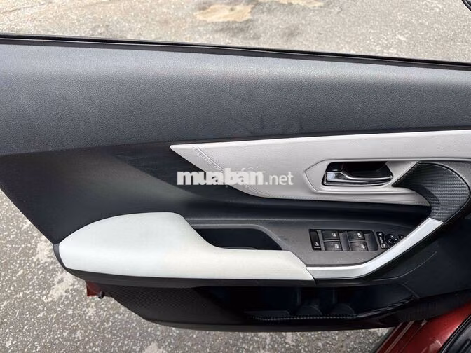Toyota VELOZ TOP 2023 Đỏ 5van 3