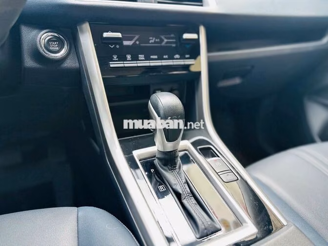 Mitsubishi Xpander Cross 2025 Đen 16.000 km