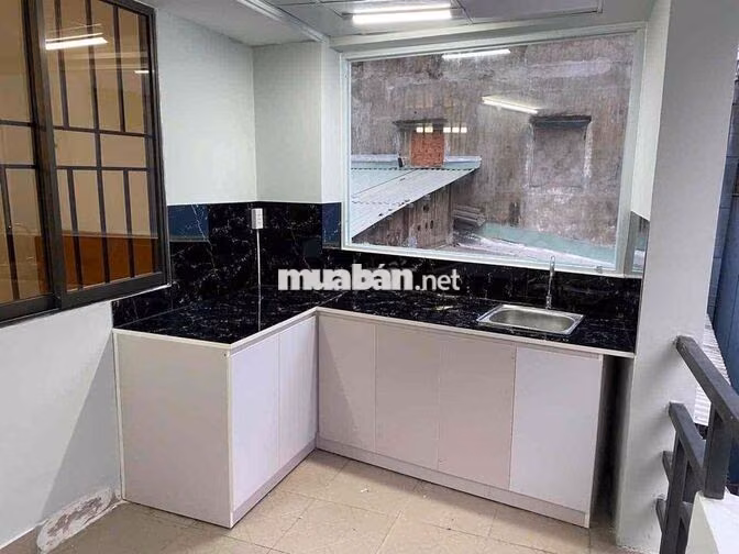 Cho Thuê Căn Hộ Ban Công Lớn Tách Bếp Full NT Ngay ĐH Kinh Tế UeH Q10
