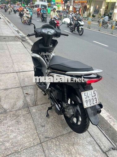 Honda Air Blade Fi 2010 Đen Đã sử dụng