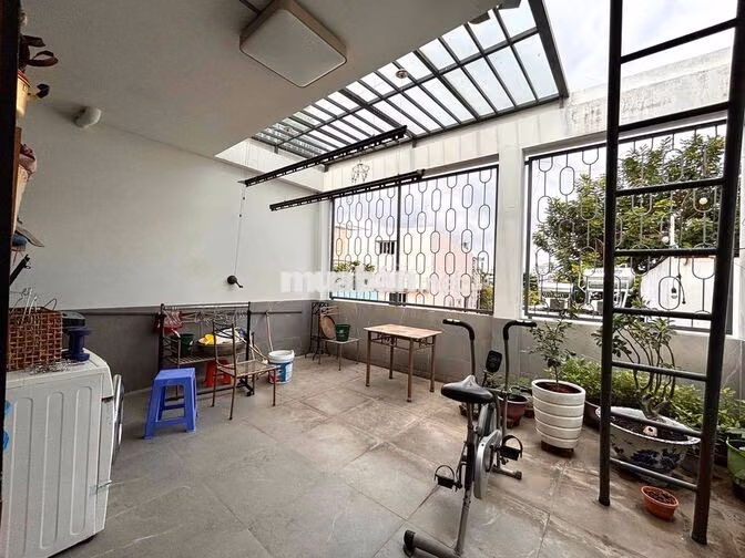 Cho Thuê Căn Hộ Bờ Kè Hoàng Sa - Nhà Mới Nội Thất Cao Cấp