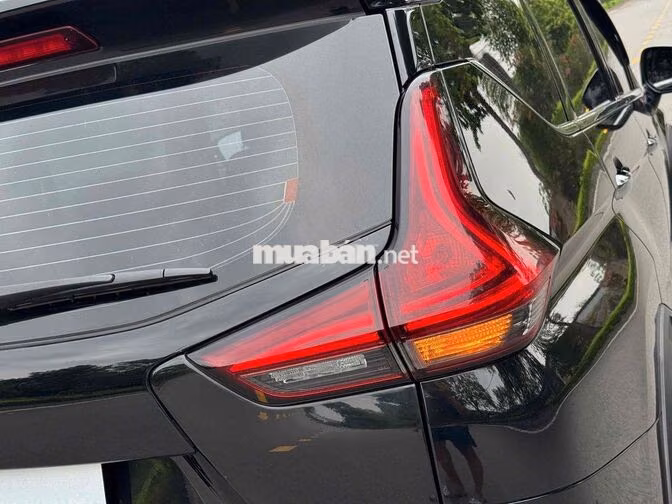 Mitsubishi Xpander Cross Cross cao cấp nhất Đen