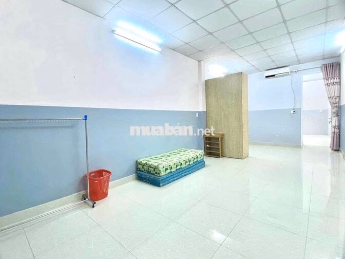 GIÁ RẺ - GẦN CẦU NHỊ THIÊN ĐƯỜNG - BẾN XE QUẬN 8 - PHÙ HỢP Ở 1 NGƯỜI