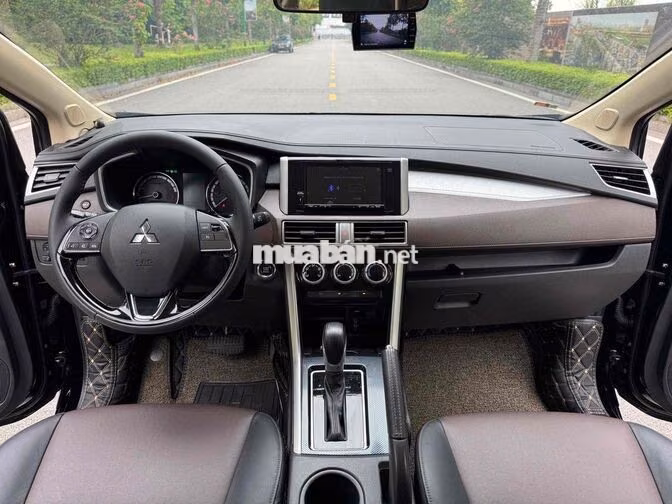 Mitsubishi Xpander Cross Cross cao cấp nhất Đen