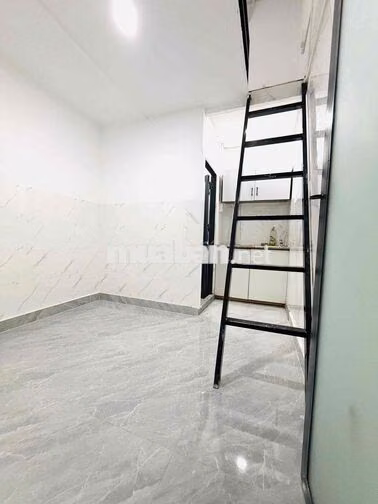 Phòng gác suốt 1 trệt 1 lầu gần VLU, UTH, UEF