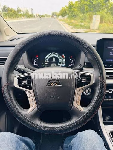 Mitsubishi Xpander Cross 2024 Trắng 18.000 km