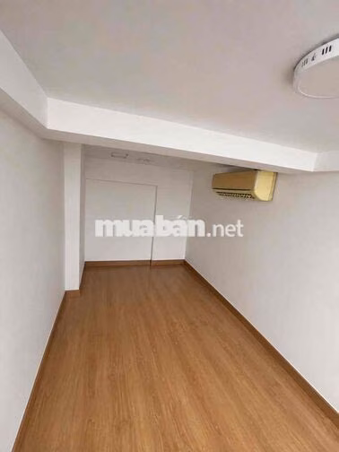 Nhà Nguyên căn 2pn 2ml chỉ 5x ngay trung tâm