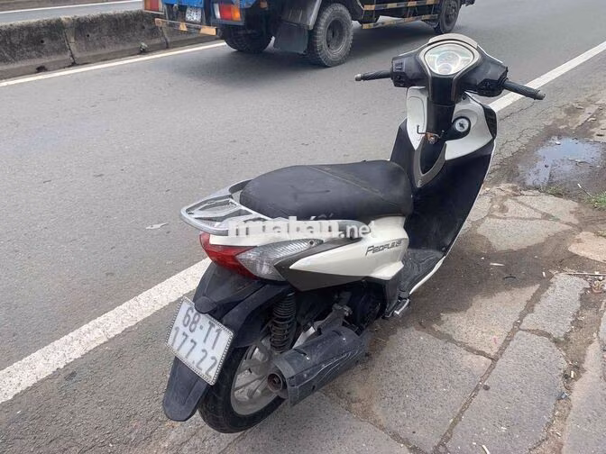 Kymco People 16E Trắng