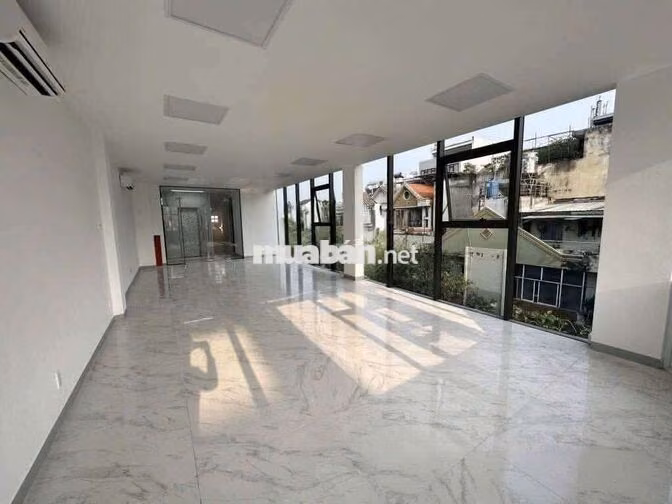 góc 2 mặt tiền đường A4, khu k300, tân bình
