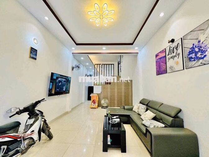 NHÀ NGUYÊN CĂN 2 MẶT TIỀN – GIÁ CHỈ 12TRIỆU/THÁNG, HIẾM CÓ KHÓ TÌM!
