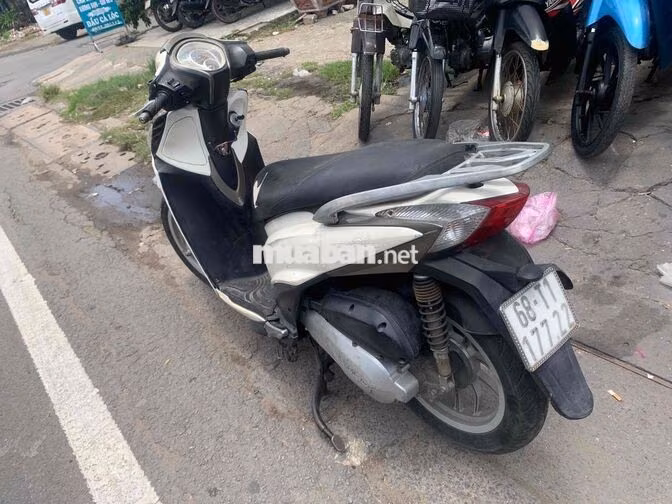 Kymco People 16E Trắng