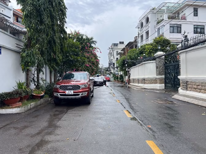 ⭐️ SIÊU BIỆT THỰ MẶT TIỀN 28 NGUYỄN Ư DĨ – THẢO ĐIỀN, QUẬN 2
