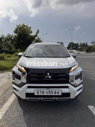 Mitsubishi Xpander Cross 2024 Trắng 18.000 km