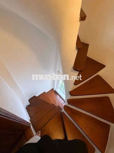 Nhà Nguyên căn 2pn 2ml chỉ 5x ngay trung tâm