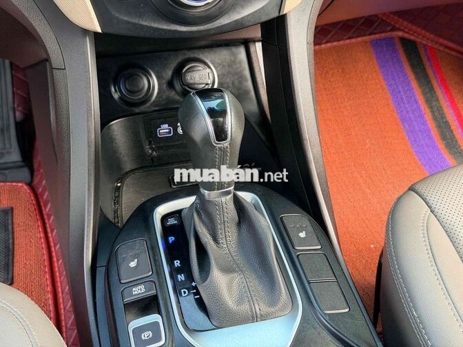 Hyundai Santafe Full Xăng Chất Khỏi Bàn