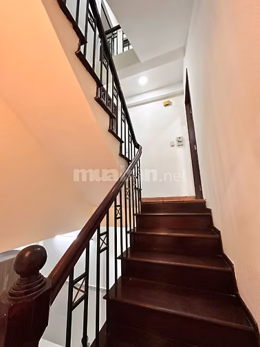 Bán nhà đúc 3 tầng số 541/23 Điện Biên Phủ, Quận 3, 4x10m, 8,8 tỷ
