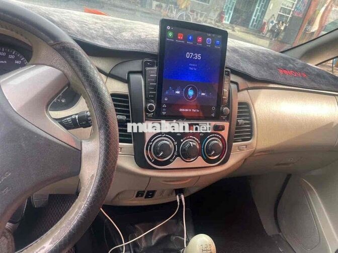 Toyota Innova 7 chỗ Bạc 223.303 km