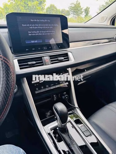 Mitsubishi Xpander Cross 2024 Trắng 18.000 km