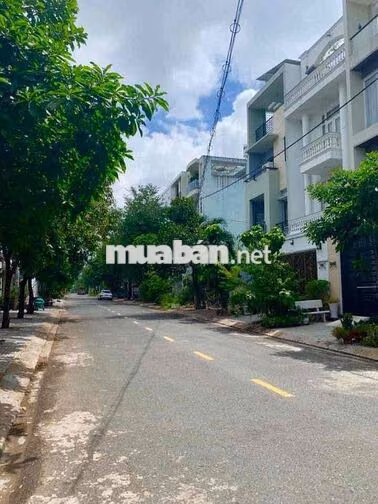 Nhà Khu Tên Lửa sát siêu thị Aeon mall  5x20m 3.5 tấm giá 13.8 tỷ