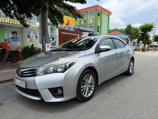 Toyota Corolla Altis 1.8G 2015 Bạc 140.000km