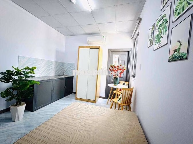 Phòng Trọ Full Nthat , Thang máy , Mặt tiền , Bảo vệ , Gần dh Rmit