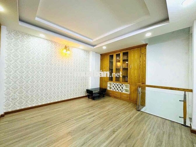 NHỈNH 3 TỶ - HXH TRÁNH - 2 TẦNG - 4PN -100M2 -PHAN VĂN HỚN  HÔC MÔN