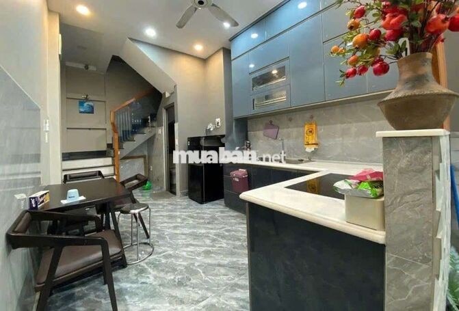Cho thuê nguyên căn mới đẹp, 3pn , có nội thất, Quang Trung p11 gòvấp