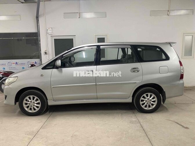 Toyota Innova 2.0E 2013 1 chủ mua mới từ đầu