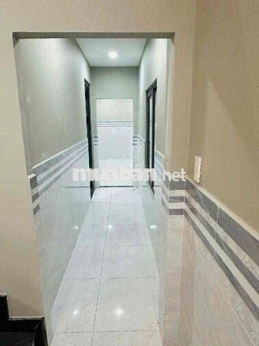 NHỈNH 3 TỶ - HXH TRÁNH - 2 TẦNG - 4PN -100M2 -PHAN VĂN HỚN  HÔC MÔN