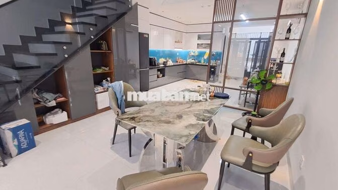 🏡 CHO THUÊ NHÀ 4 TẦNG MT KHU VƯƠNG THỪA VŨ - SÁT BIỂN