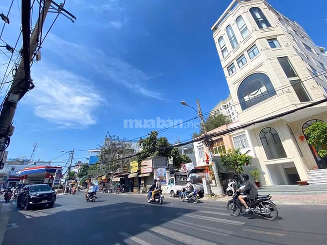 Bán building Lê Quang Định, hầm 7 tầng, 183,8m², đang cho thuê 170 tr