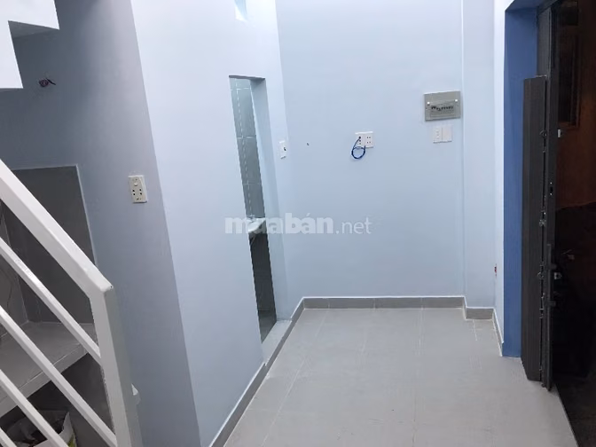 Nhà nhỏ nguyên căn gần cầu chữ Y