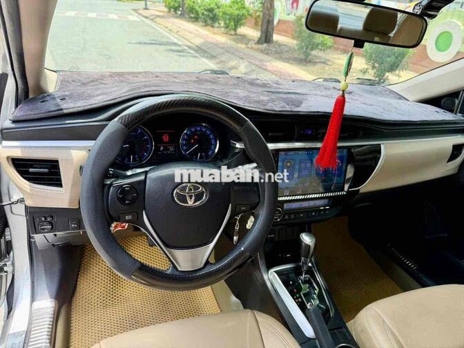 Toyota Corolla Altis 1.8G 2015 Bạc 140.000km