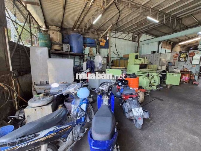 Khách cần ra đi nhà xưởng kinh doanh giá cả thương lượng