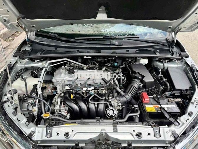 Toyota Corolla Altis 1.8G 2015 Bạc 140.000km